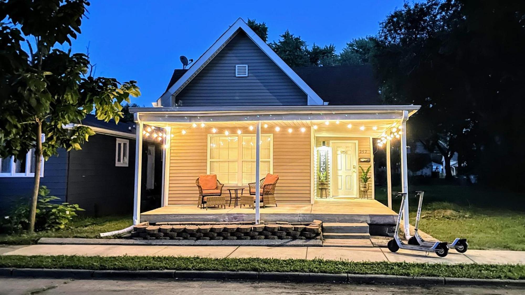 Villa 5 Mins To Speedway! Walk To Zoo, Wr Park, Iupui! Indianapolis Exterior foto