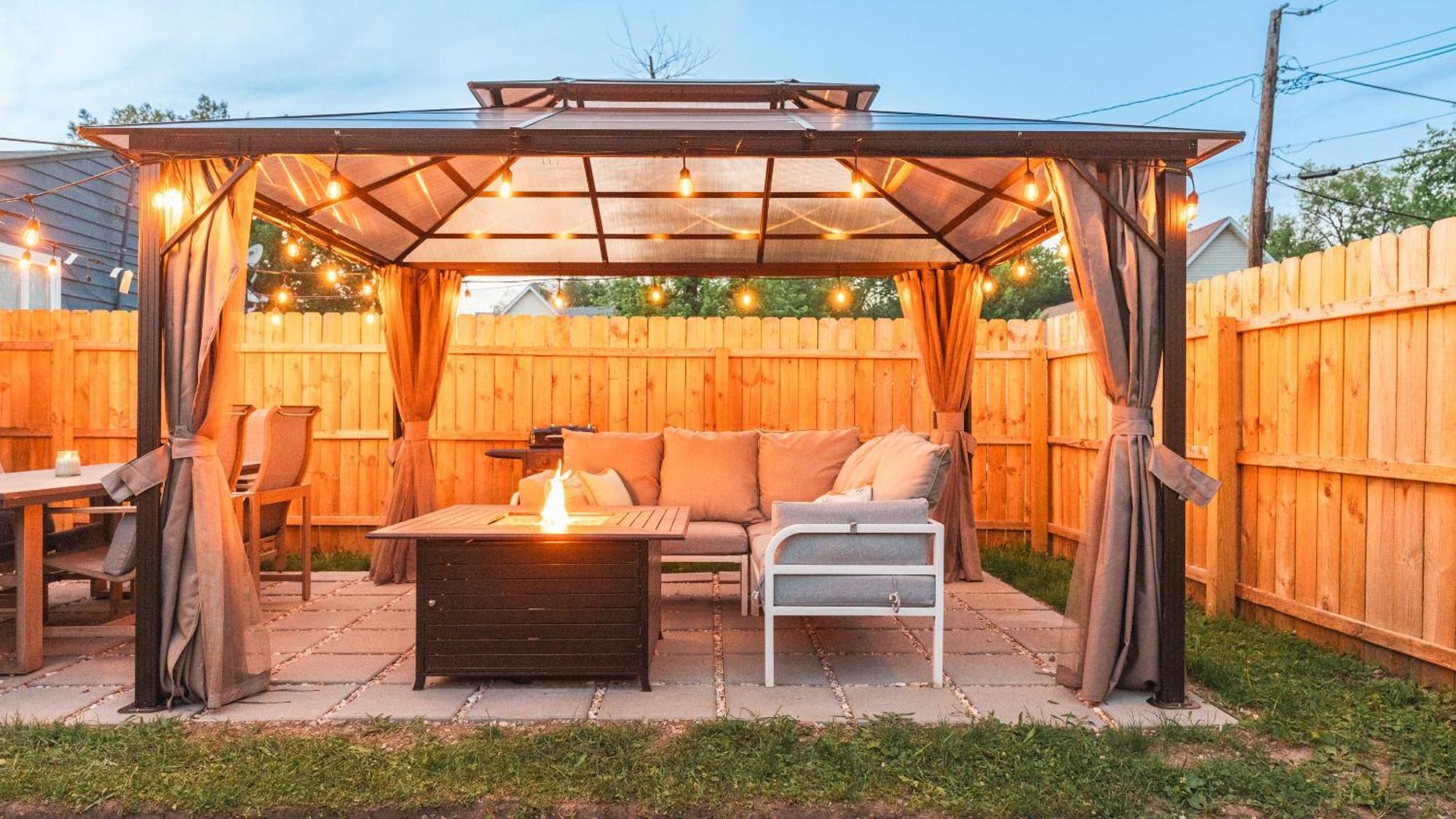 Villa 5 Mins To Speedway! Walk To Zoo, Wr Park, Iupui! Indianapolis Exterior foto